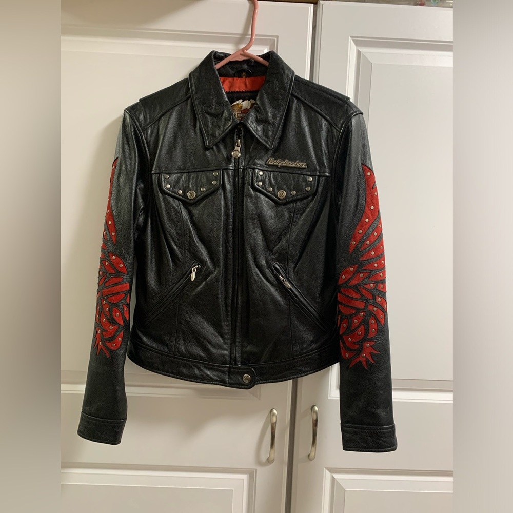 Harley-Davidson womens leather jacket, Sexy, red suede inserts on sleeves! Med